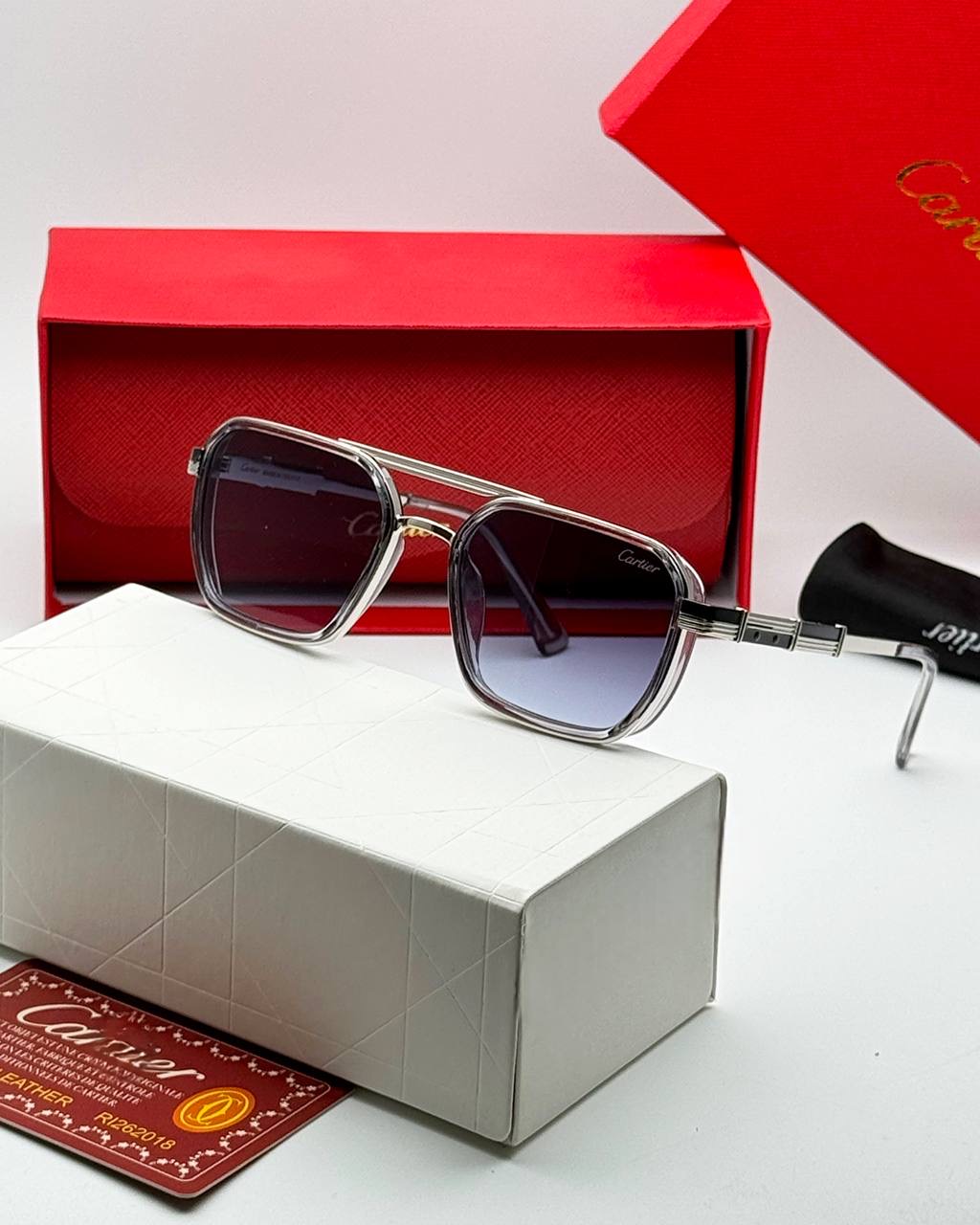 عینک افتابی کارتیر بغل دار لنز uv400 قیمت :۵۸۰ت