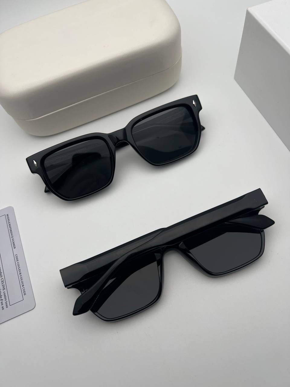 عینک افتابی دسته سیم فریم استات موسکات قیمت :۸۶۰ت